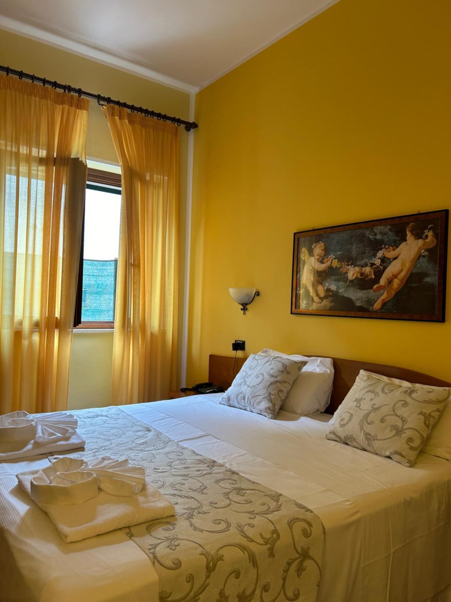 Hotel Duca Della Corgna Castiglione del Lago Exterior photo