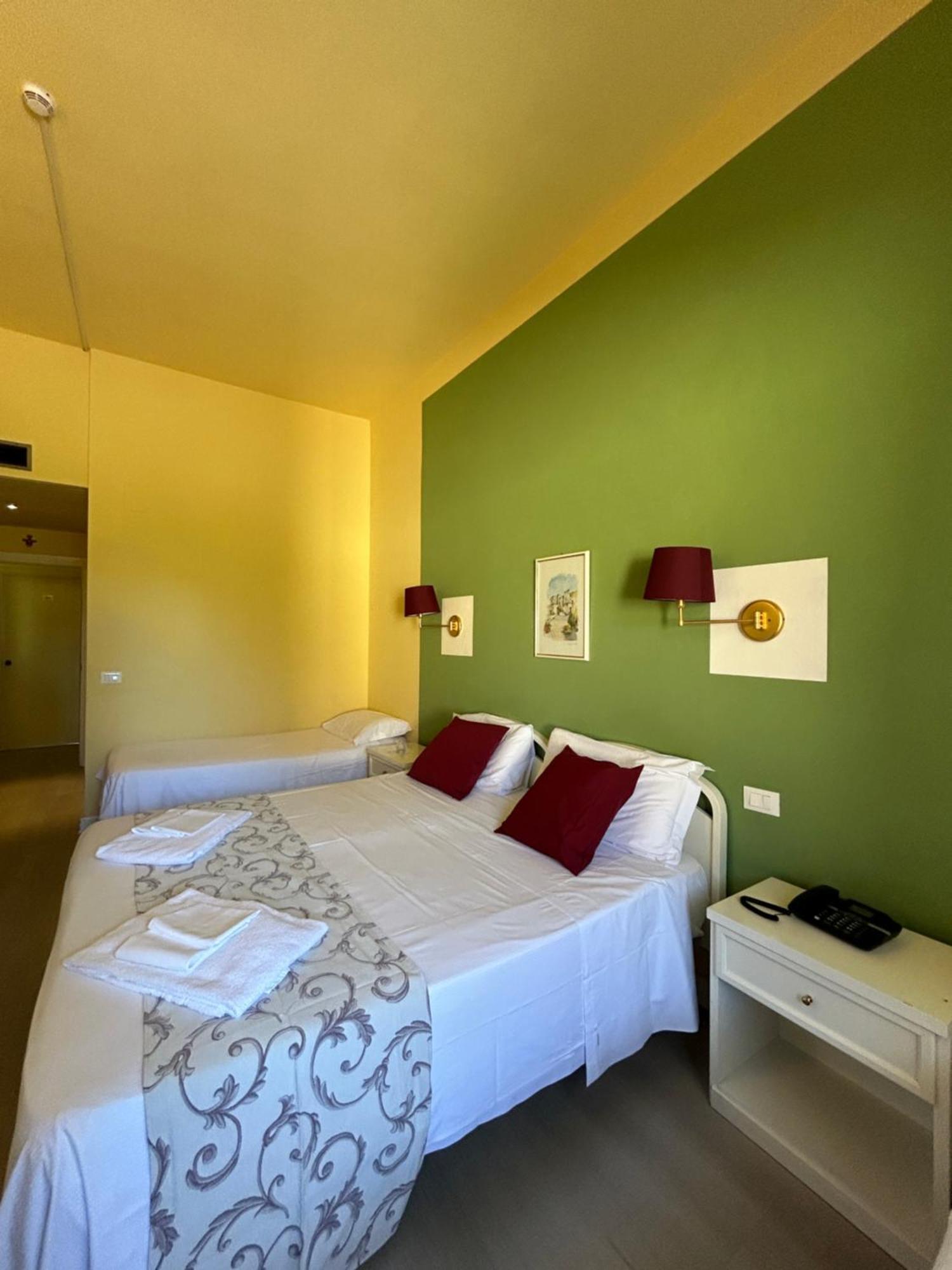 Hotel Duca Della Corgna Castiglione del Lago Exterior photo